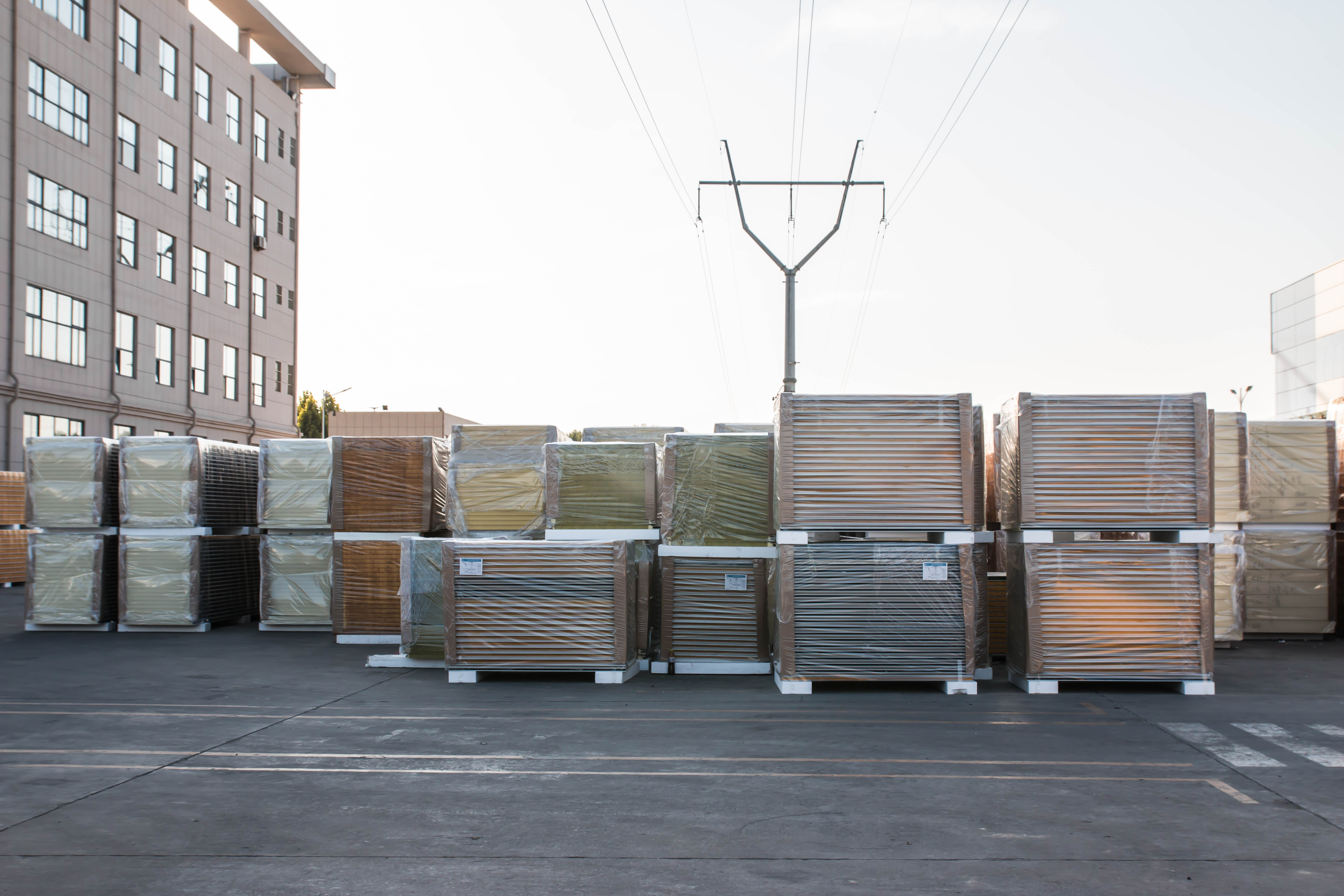 现代建筑如何选择金属幕墙墙面板?(图1) 现代建筑如何选择金属幕墙墙面板?(图1)